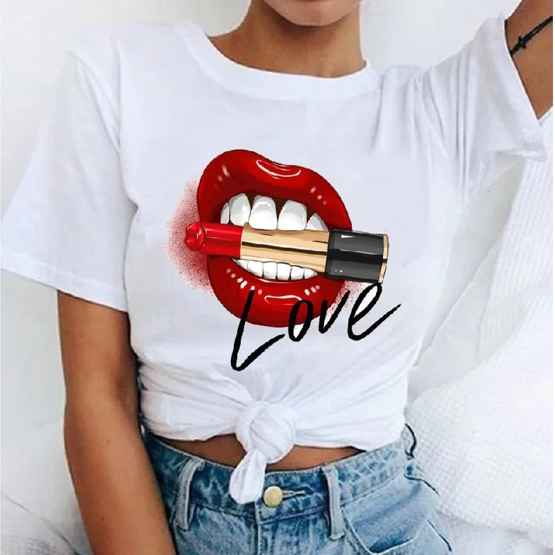 Ladies Love Of Lipstick Printed T-shirt-- Striped Floral Plaid