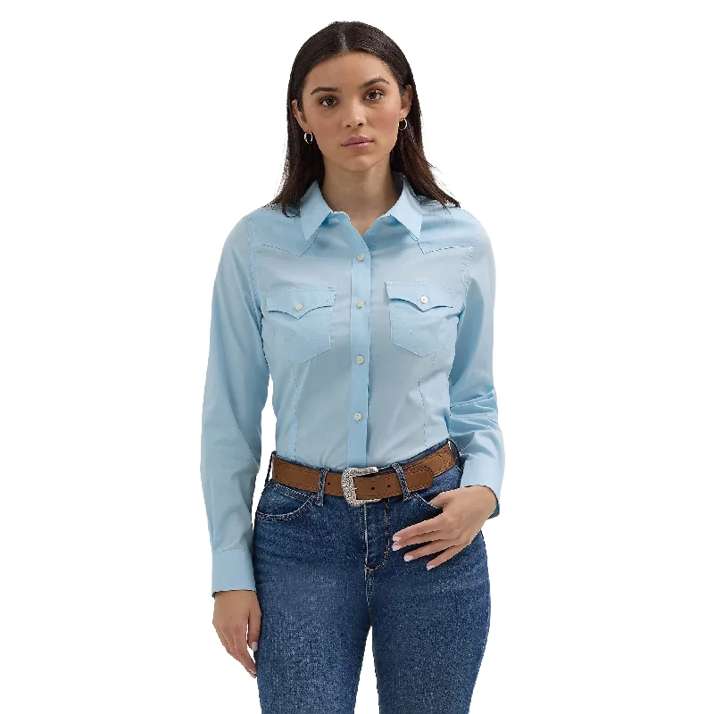 Wrangler Ladies Retro Western Button Down Cool Blue Shirt 112358015-- Knit Fabric Woven Fabric Fleece Fabric Wrangler Ladies Retro Western Button Down Cool Blue Shirt 112358015-- Knit Fabric Woven Fabric Fleece Fabric