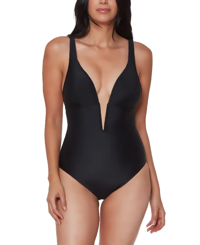 Plunge V-Wire One-Piece Swimsuit Sporty Swimwear Bottoms