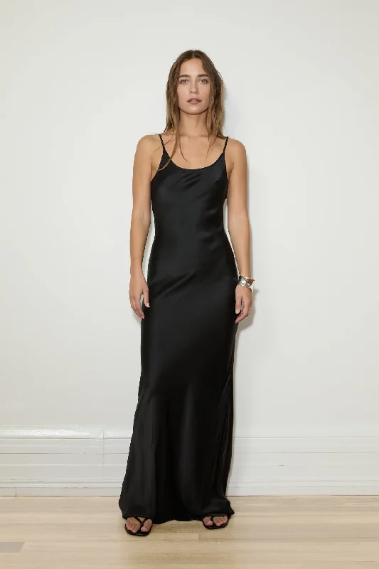 (PRE-ORDER) SPAGHETTI STRAP SLIP DRESS - BLACK Maxi Flowy Bohemian