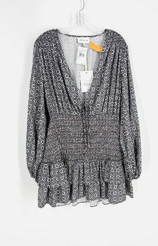 Significant Other Size 8 Gray/White Print Smocked NEW Designer Dress Tunics Stylish modern